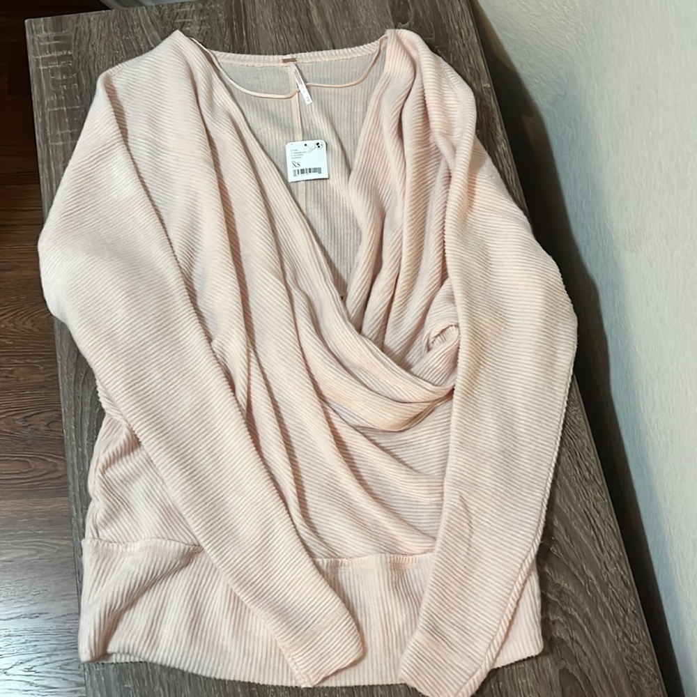 Free People top - Picture 5 of 9